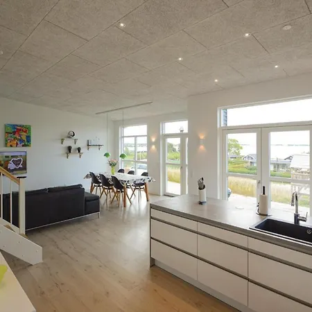 Awesome In W/ Sauna, Wifi And 3 Bedrooms Feriehus Sjolund